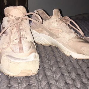 Nike Huarache Sneakers